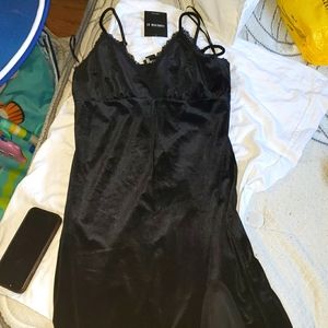 Dresss up to the knees